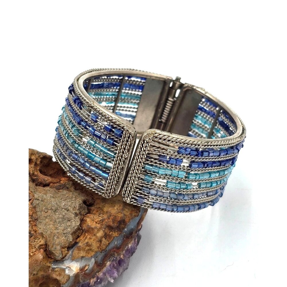 VTG Silver Tone Hinged Wire Lattice Work Cuff Bracelet 7.5" Blue Glass Seed Bead - Picture 3 of 6